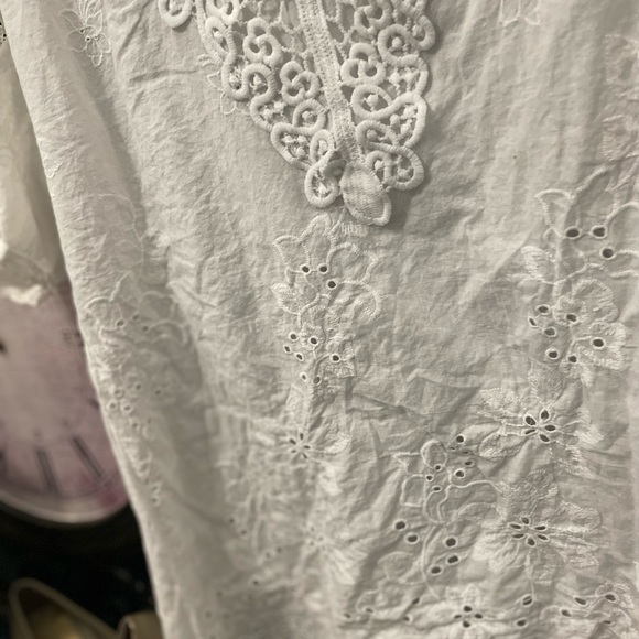 ✨🎀VINTAGE TENDENCY BLOUSE🎀✨ - Picture 4 of 8